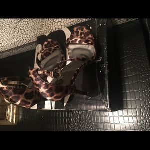 Leopard sandal very classy can dress up or down
